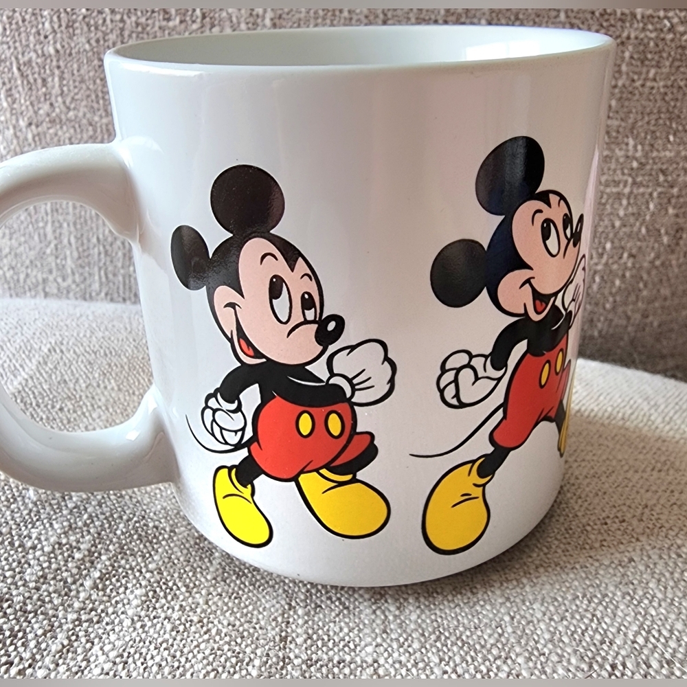 Vintage Minnie Mouse Mug. Walt Disney World Souvenir